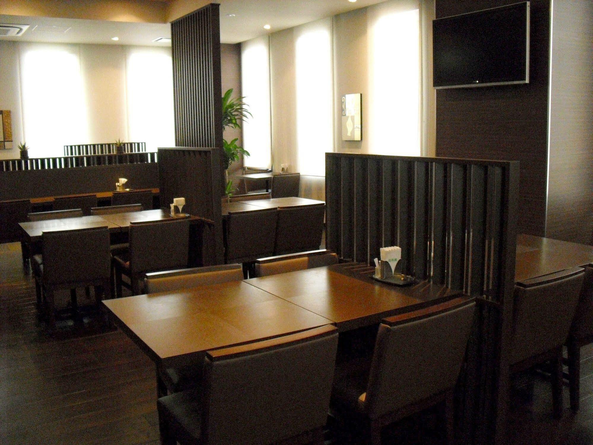Hotel Route-Inn Ashikaga Ekimae Exterior photo
